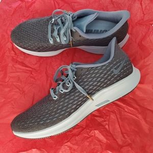 Nike Air Zoom Pegasus 35 Premium Shoes